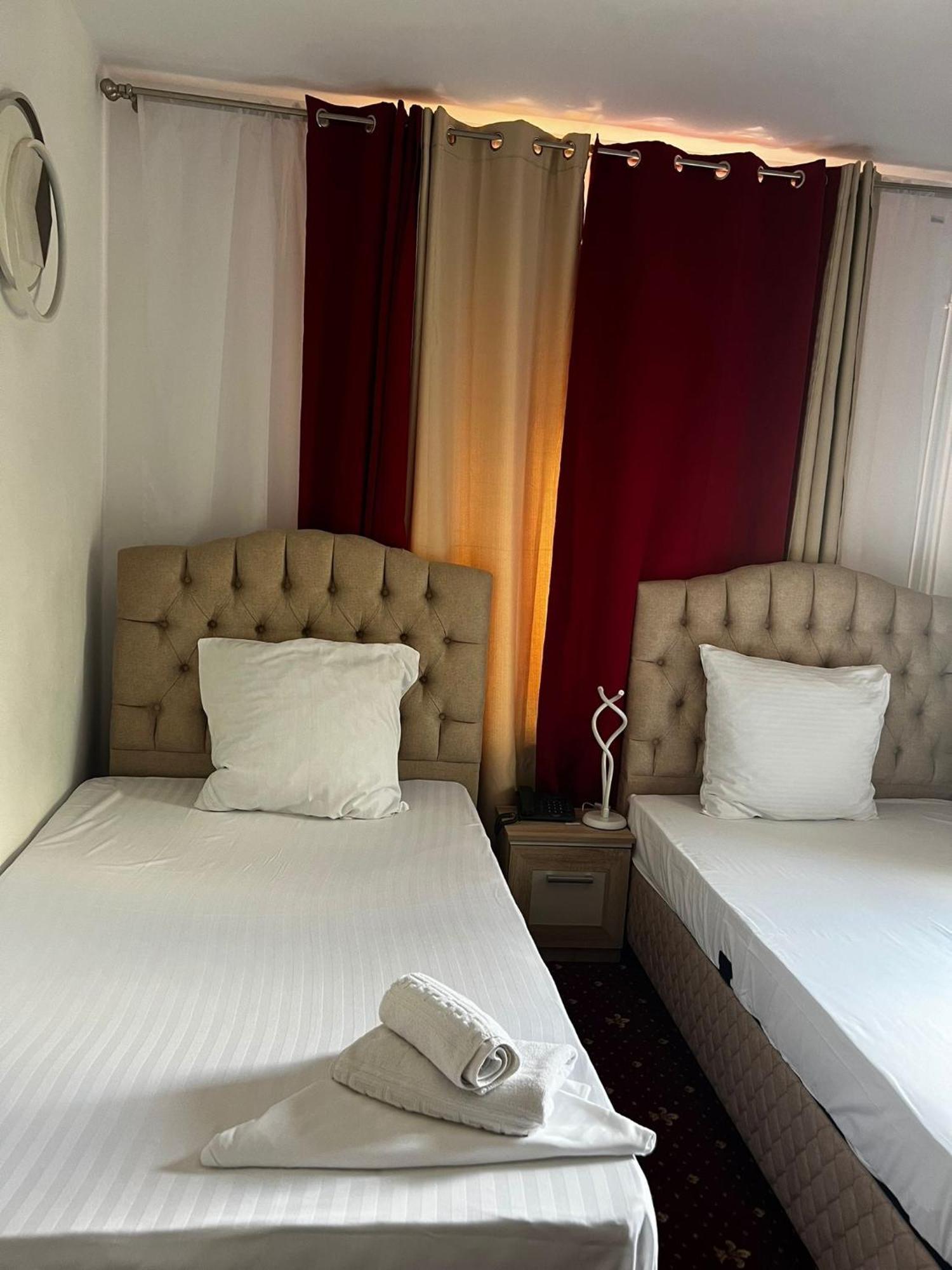 Evozava 3* Bucureşti